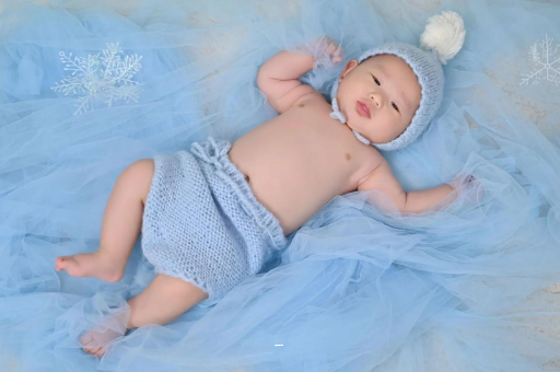 莱芜摸孕妇肚子沾喜气